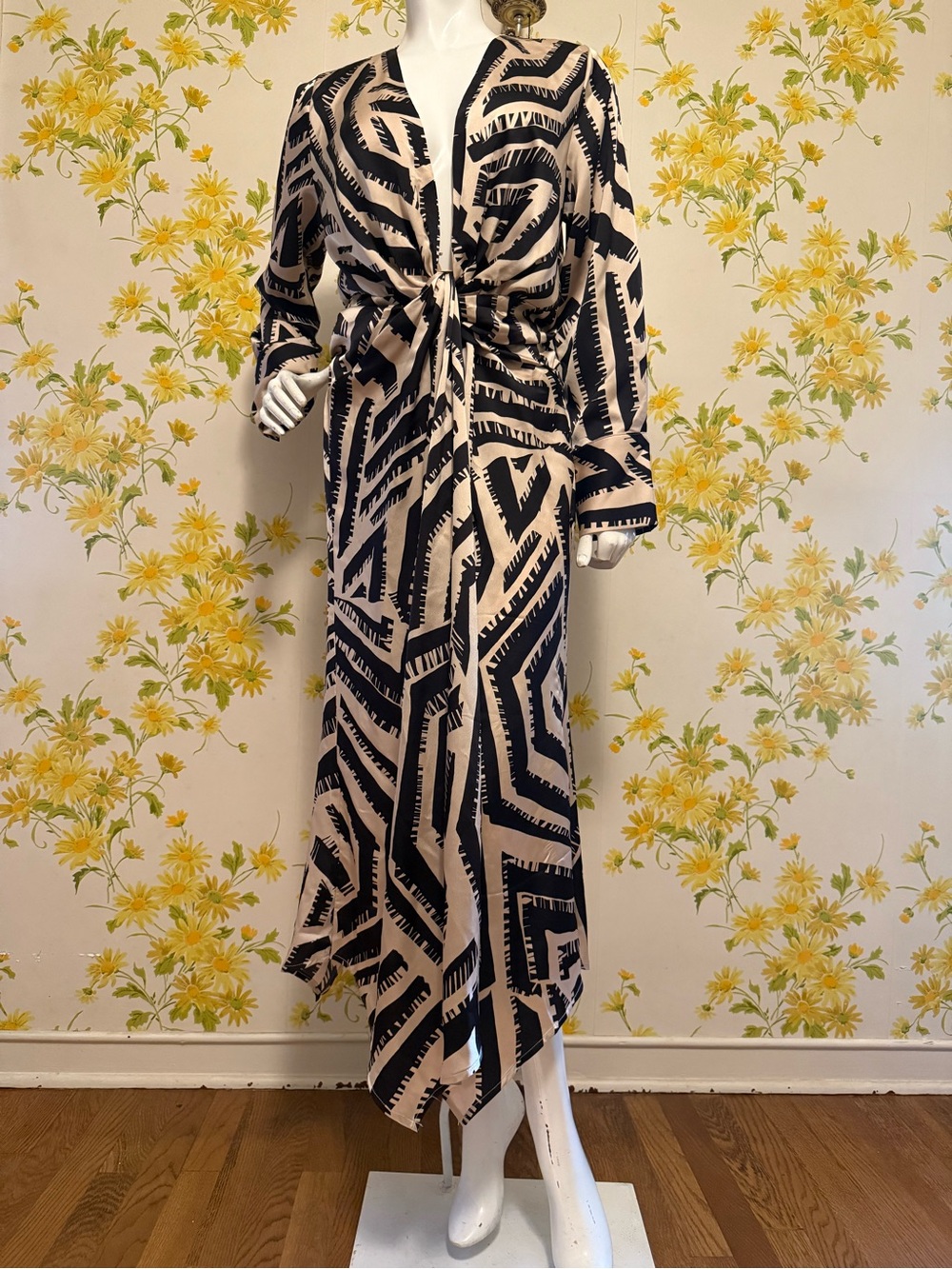 Beige and Black Geometric twist-Front Maxi Dress size M